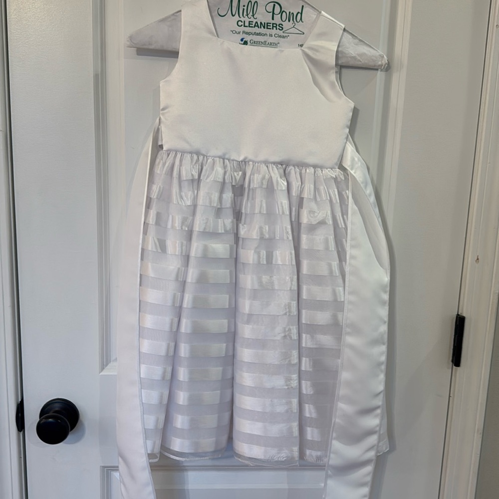Me too, honey girls flower dress size 4